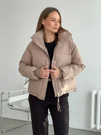 Stilvolle, leichte Damen Jacke für Herbst und Winter