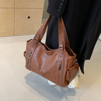 Elegante Damen-Schultertasche aus Leder