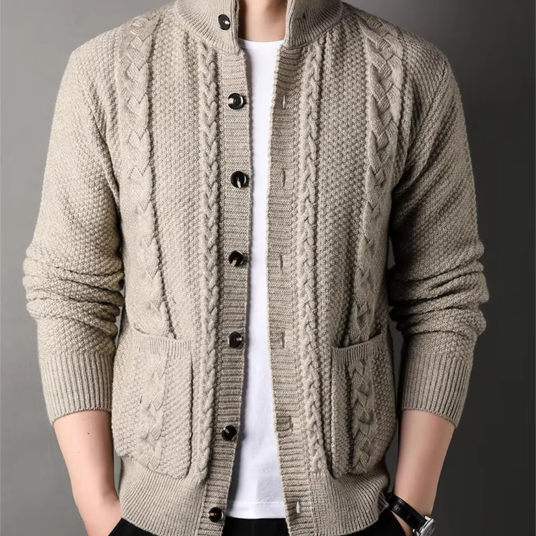 Weiche Herren-Strickjacke mit Knopfleiste